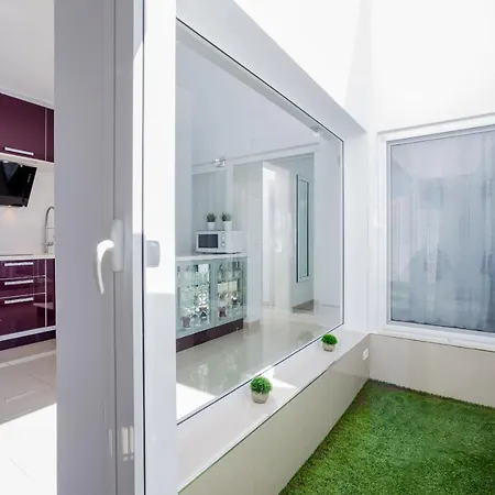 San Eugenio De Lux Ap 312 * Адехе