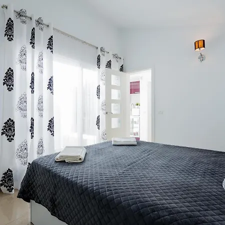 San Eugenio De Lux Ap 312 Адехе